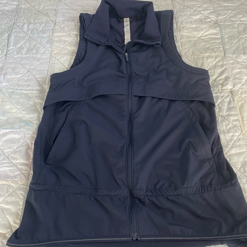 lululemon Navy Mesh-Lined Active Vest